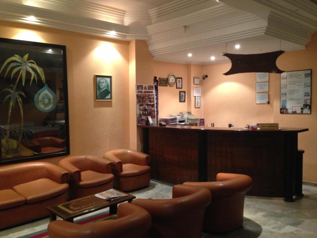 Akerdem Hotel Кушадасъ Екстериор снимка